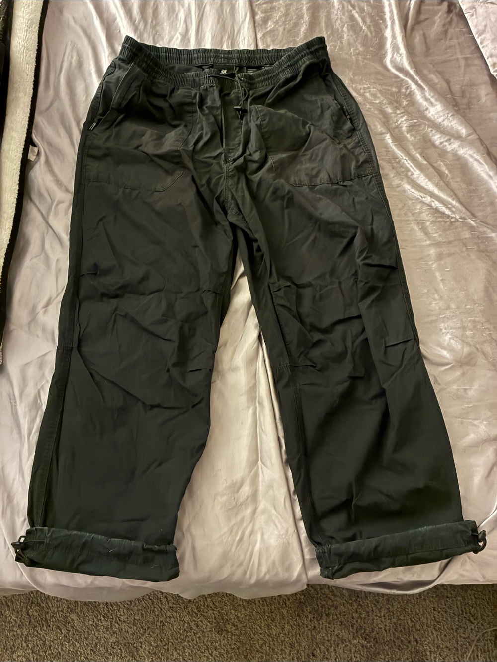 H&M Men's Black Cargo Drawstring Pants